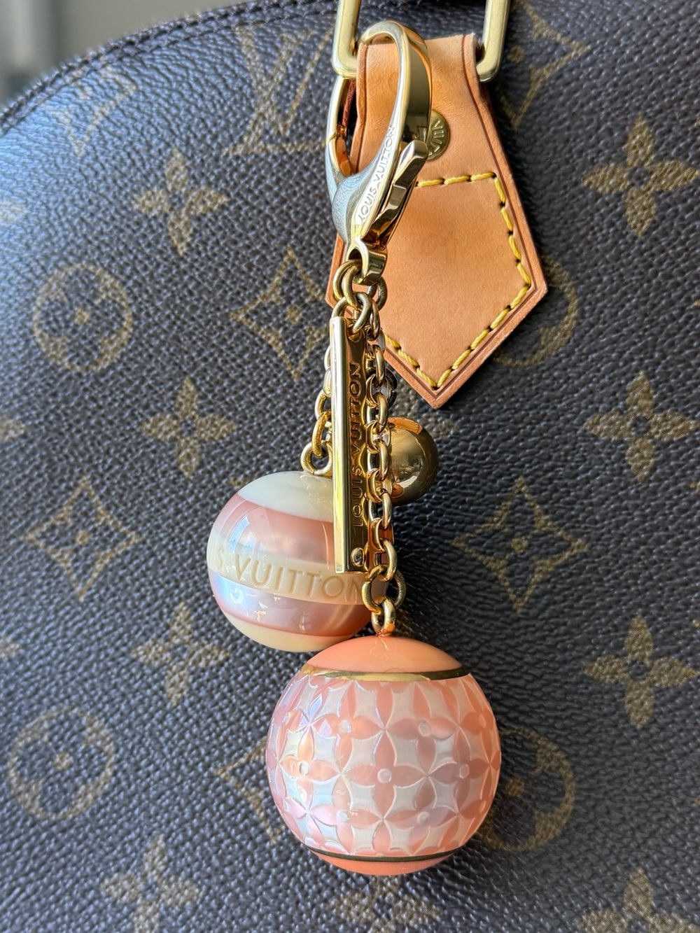 Louis Vuitton Mini Lin Croisette Bag Charm – Pink & Beige Resin